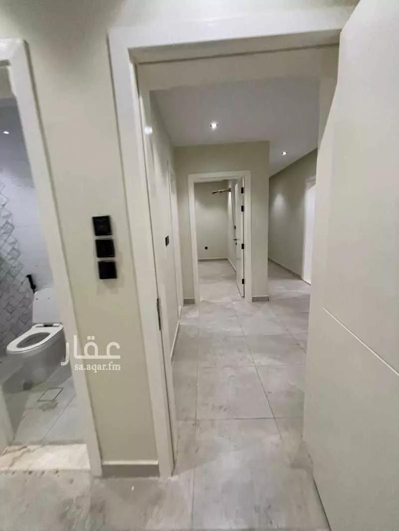 شقة 7 غرف في الريان 10