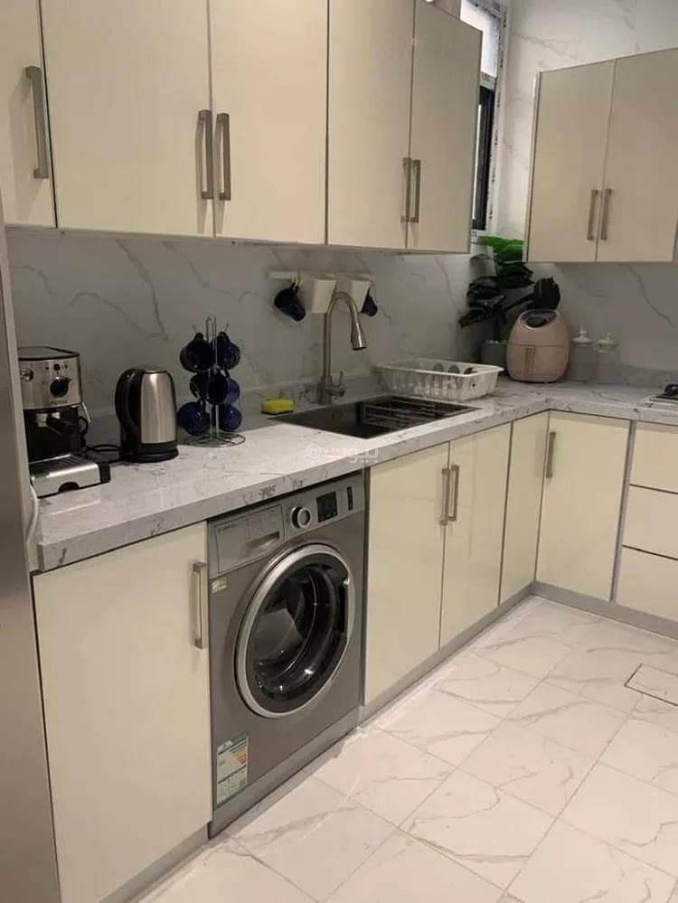 3 bedroom apartment in Granada, Riyadh 8