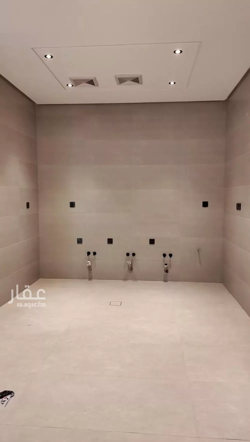4 bedroom apartment in Al Rawdah 11