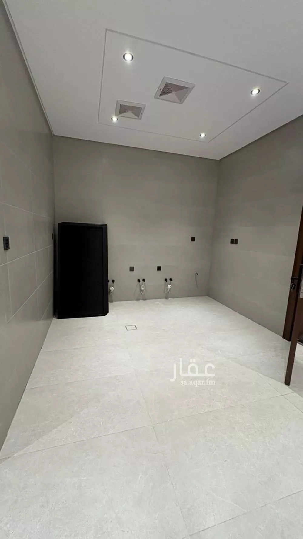 4 bedroom apartment in Al Rawdah 10