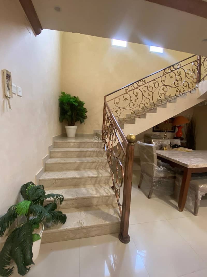 5 bedroom villa in Ishbiliyah, Riyadh 3