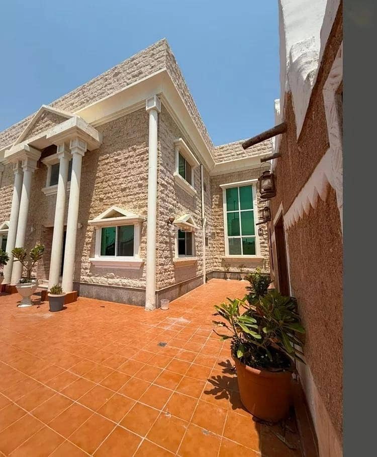 6 bedroom villa in East Beach, Eastern Province 2