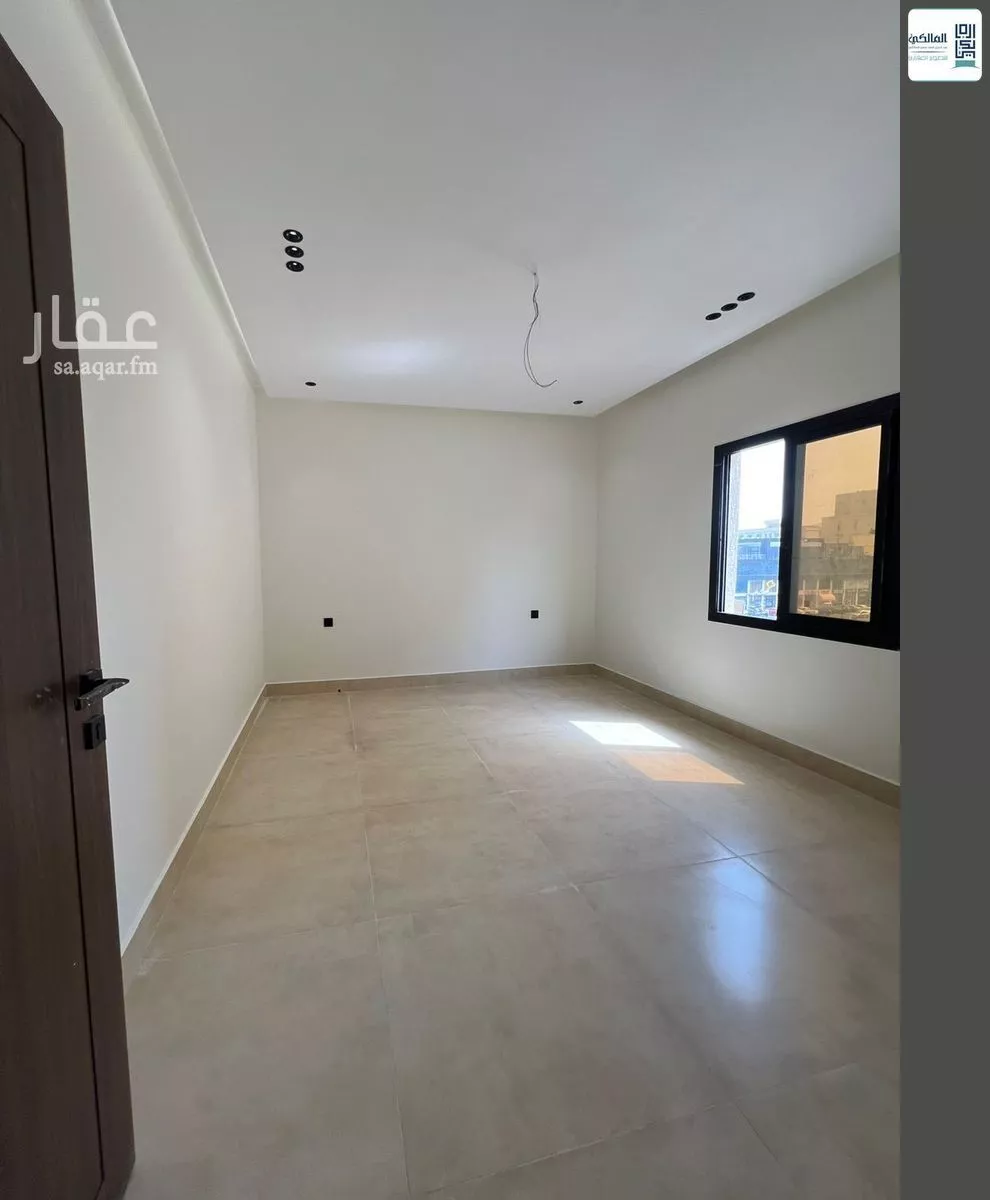 4 bedroom apartment in Al Rawdah 13