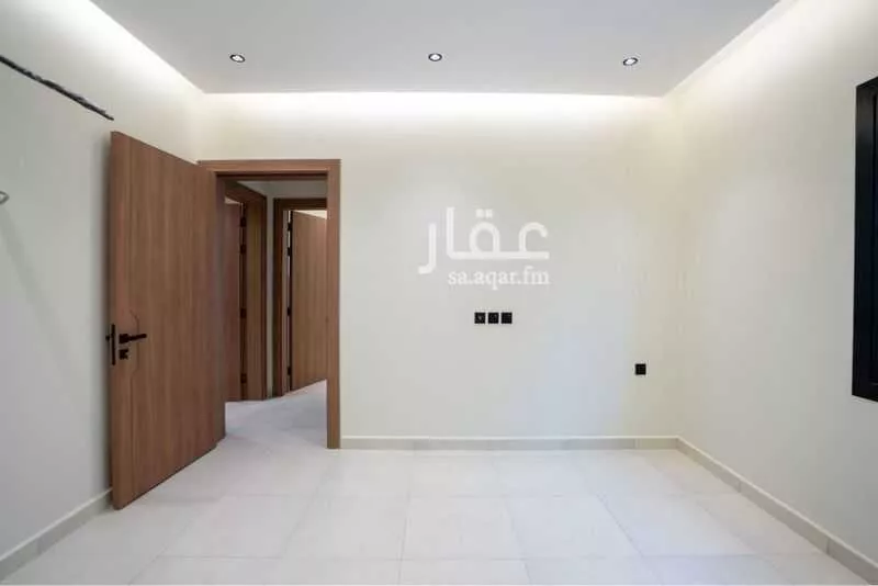 شقة 4 غرف في الصفا 6
