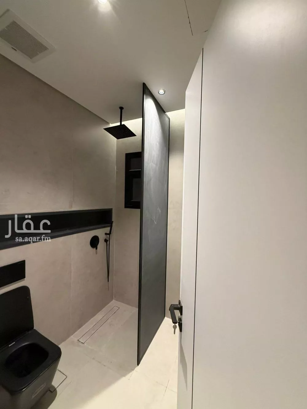 شقة 4 غرف في السيف 4