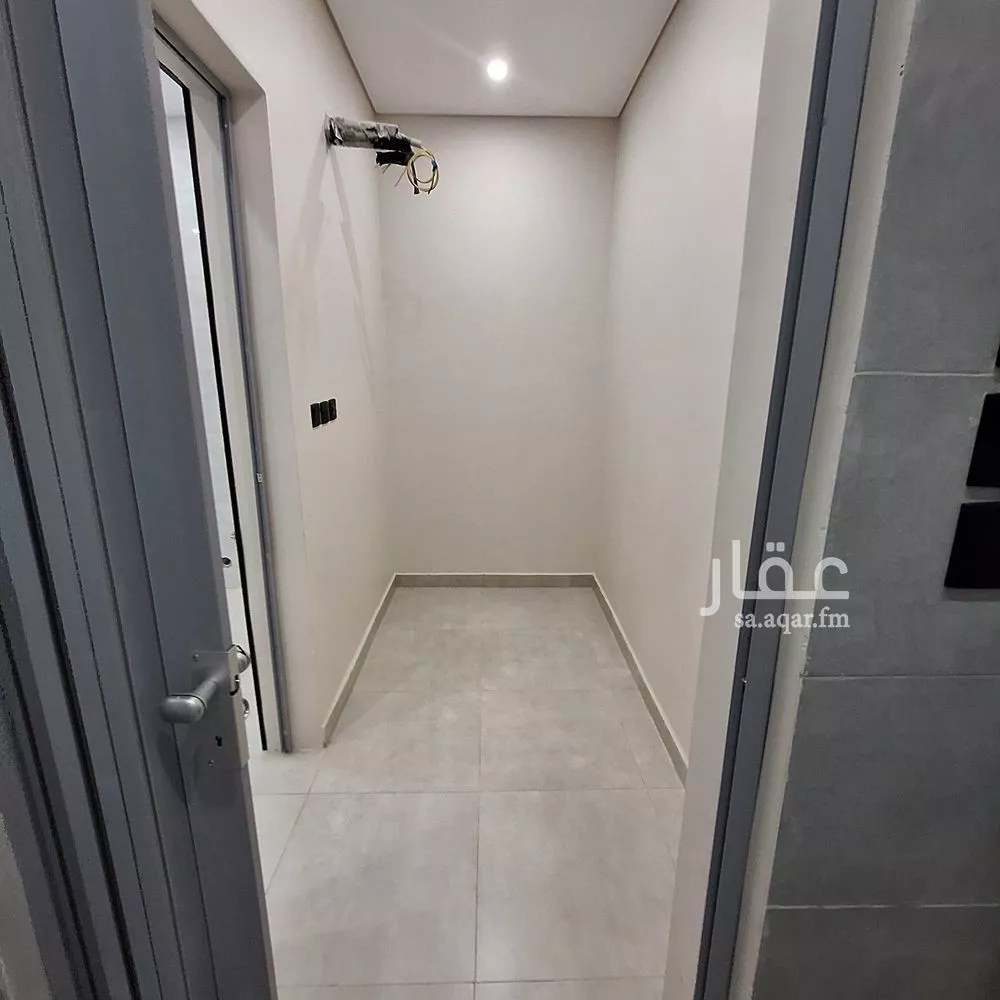 4 bedroom apartment in Al Safa 9
