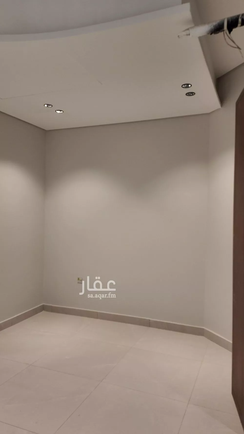 6 bedroom apartment in Al Salamah 13