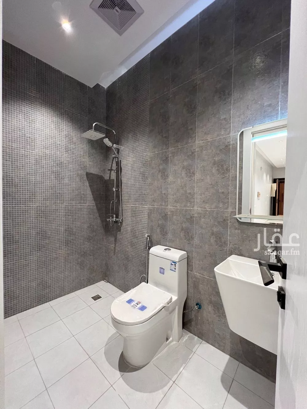 4 bedroom apartment in Ar Rayan 16