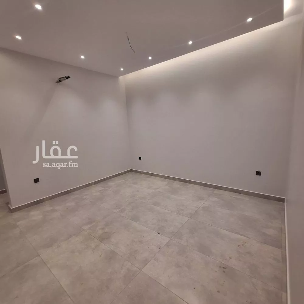 شقة 4 غرف في الصفا 6
