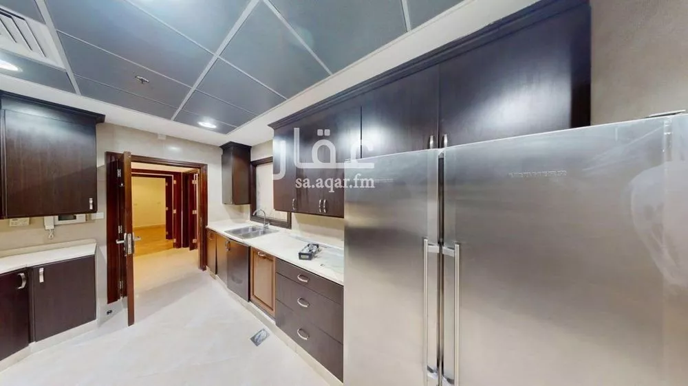 6 bedroom apartment in Al Shati 18