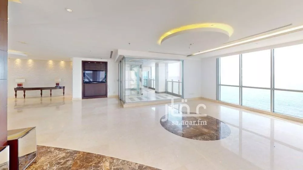 6 bedroom apartment in Al Shati 5