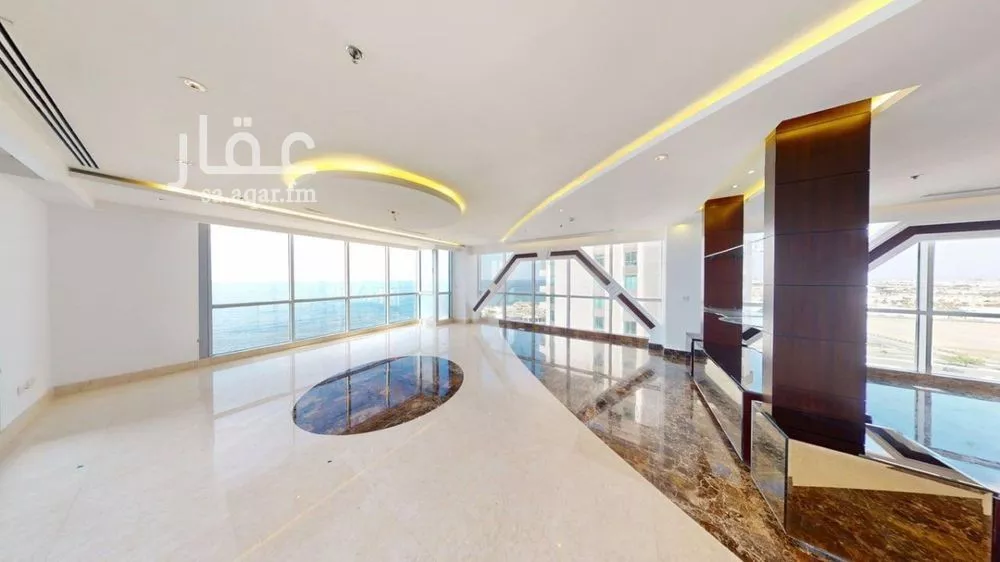 6 bedroom apartment in Al Shati 6