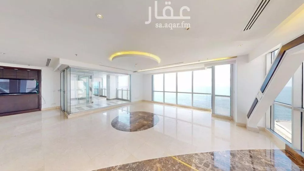 6 bedroom apartment in Al Shati 9