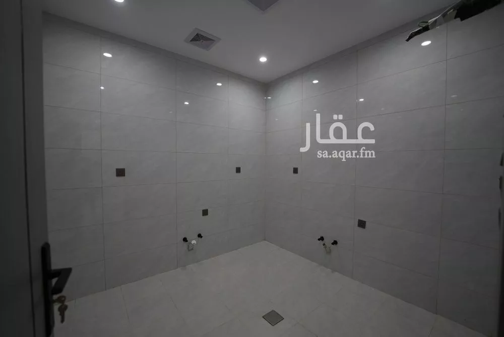 4 bedroom apartment in Al Zahra 17