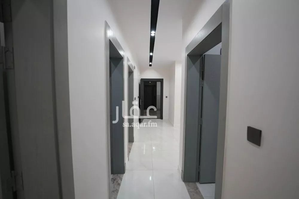 4 bedroom apartment in Al Zahra 8