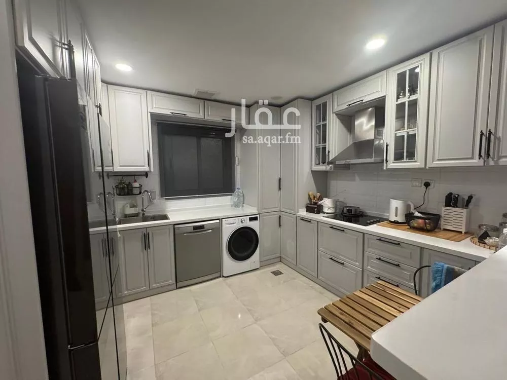 3 bedroom apartment in Al Marwa 2