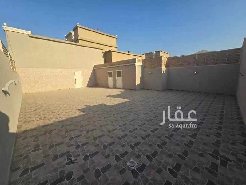 شقة 7 غرف في الصفا 8