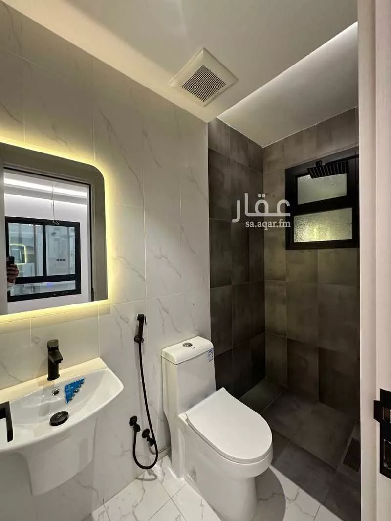 5 bedroom apartment in Al Safa, Jeddah 4