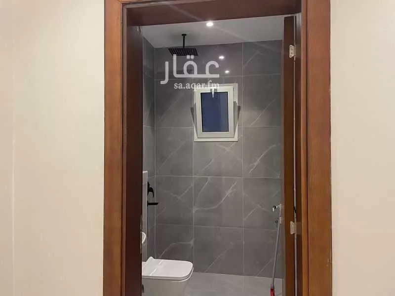 شقة 5 غرف في طيبة 11