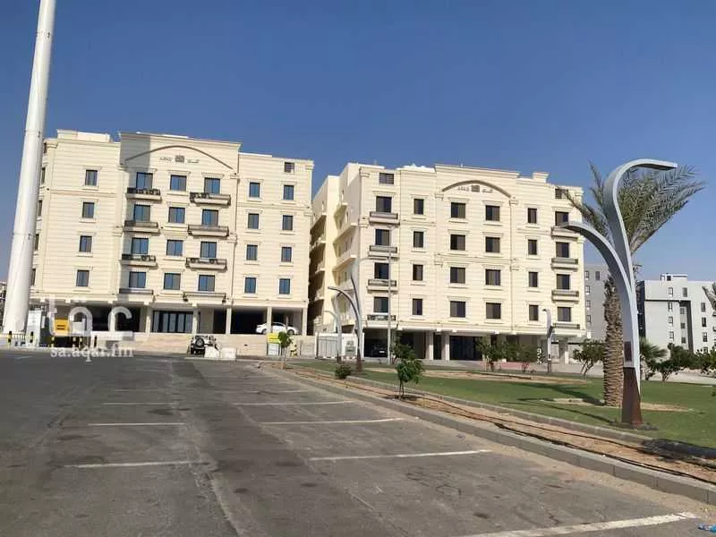 شقة 5 غرف في طيبة 33