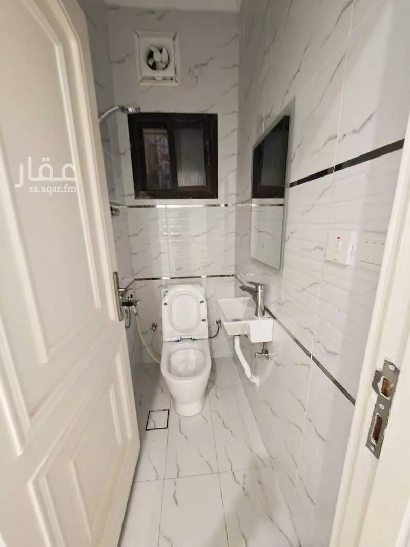 شقة 5 غرف في الروضة، جدة 3