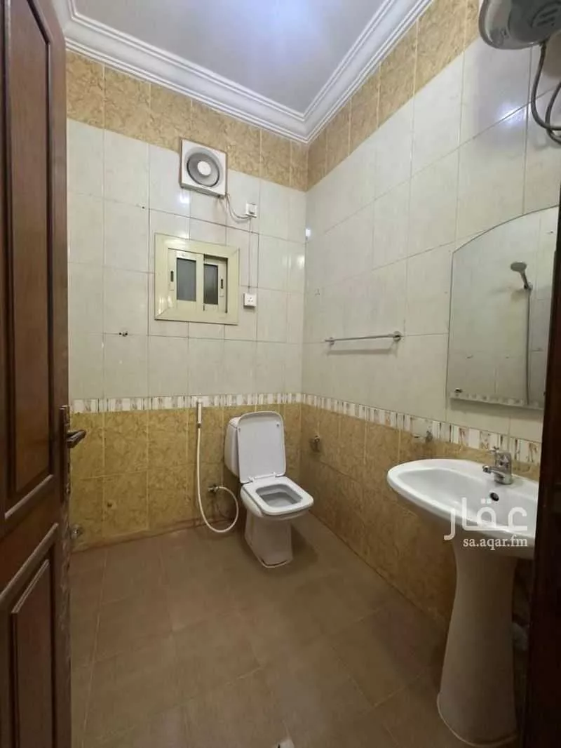 4 bedroom apartment in Al Muntazah, Jeddah 2