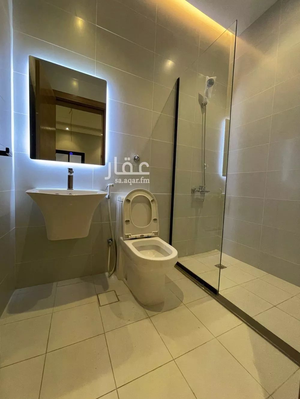 6 bedroom apartment in Al Wurud 13