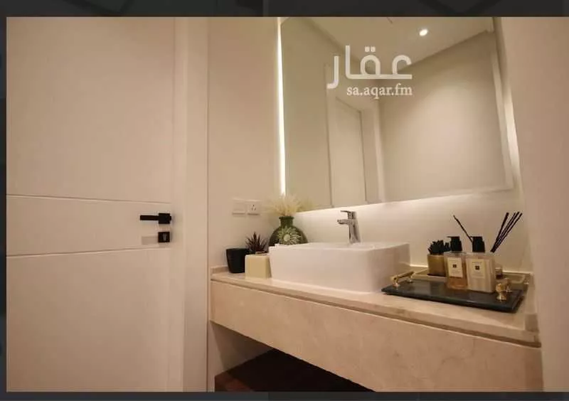 4 bedroom apartment in Irqah, Riyadh 11