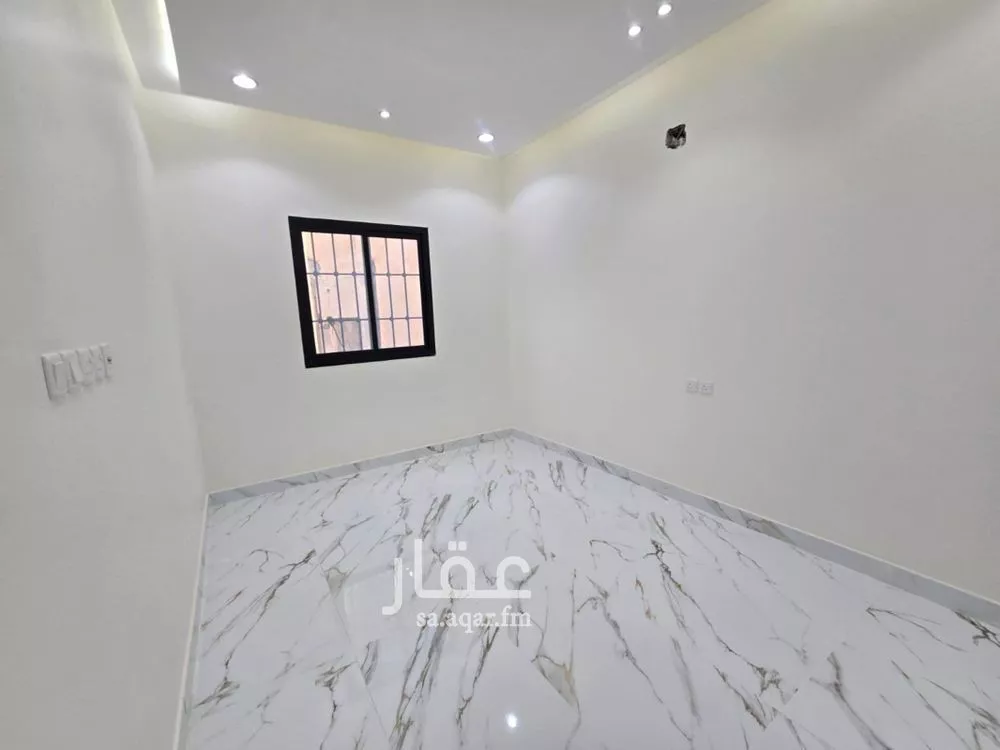 4 bedroom villa in Al Uraija Al Gharbi, Riyadh 10