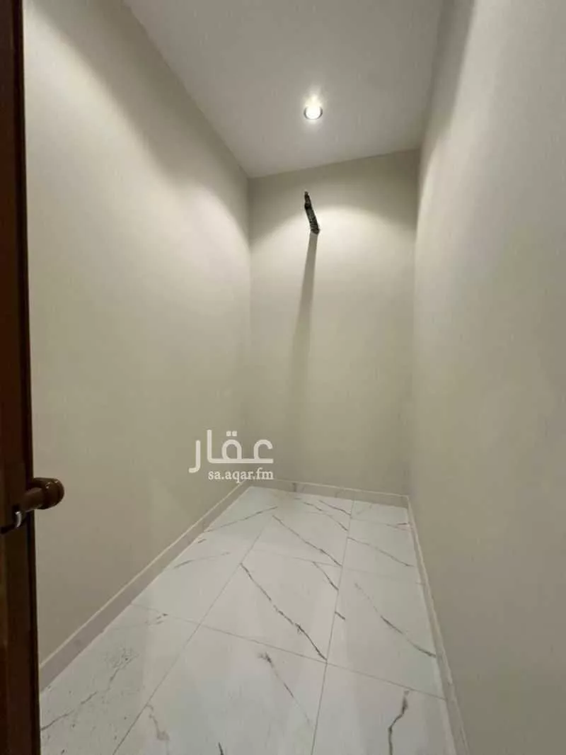 5 bedroom apartment in Ar Rayan 4