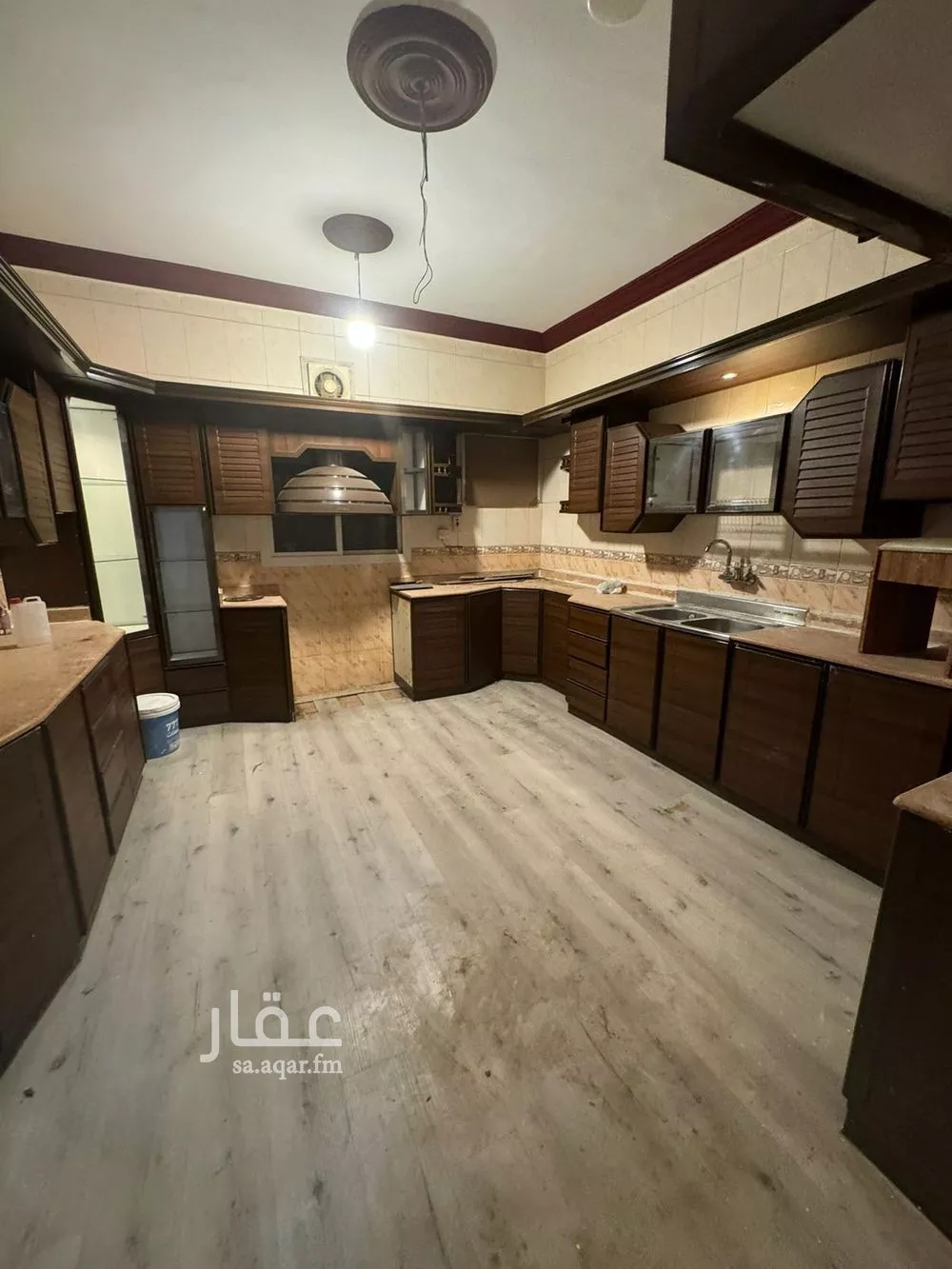 7 bedroom apartment in Al Marwa 2