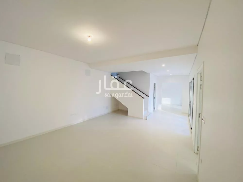 5 bedroom villa in Al Farouq, Riyadh 15