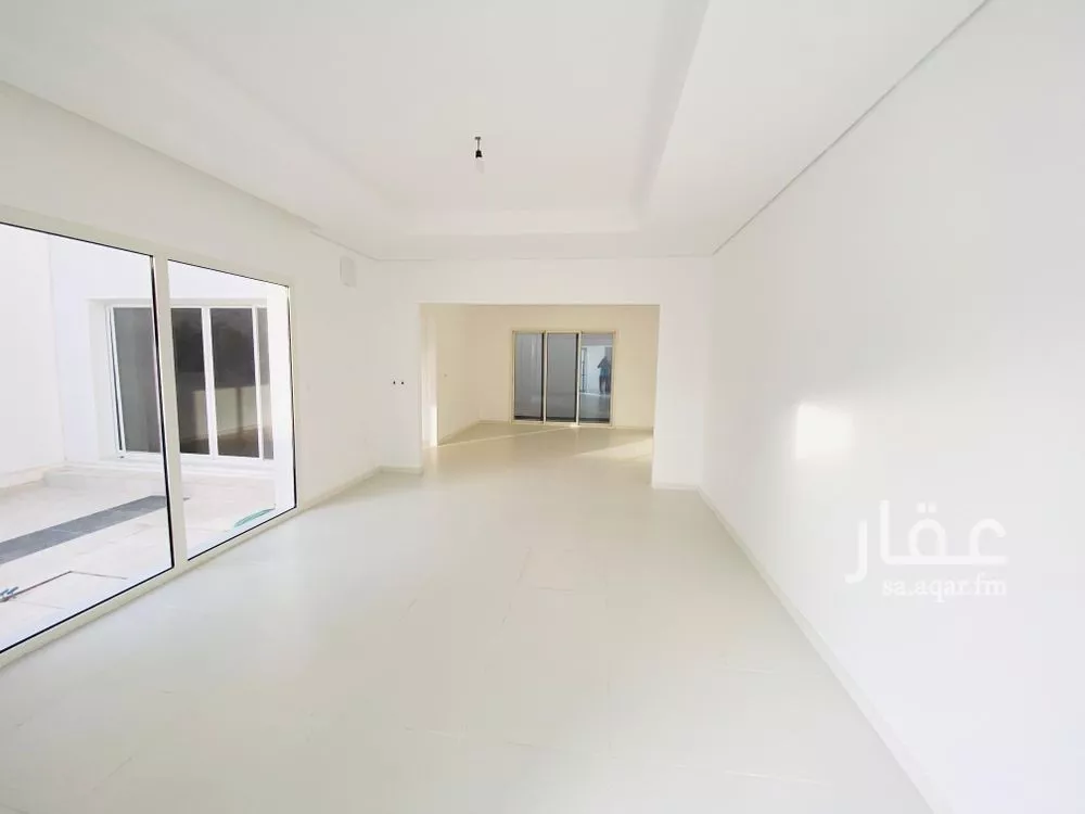 5 bedroom villa in Al Farouq, Riyadh 10