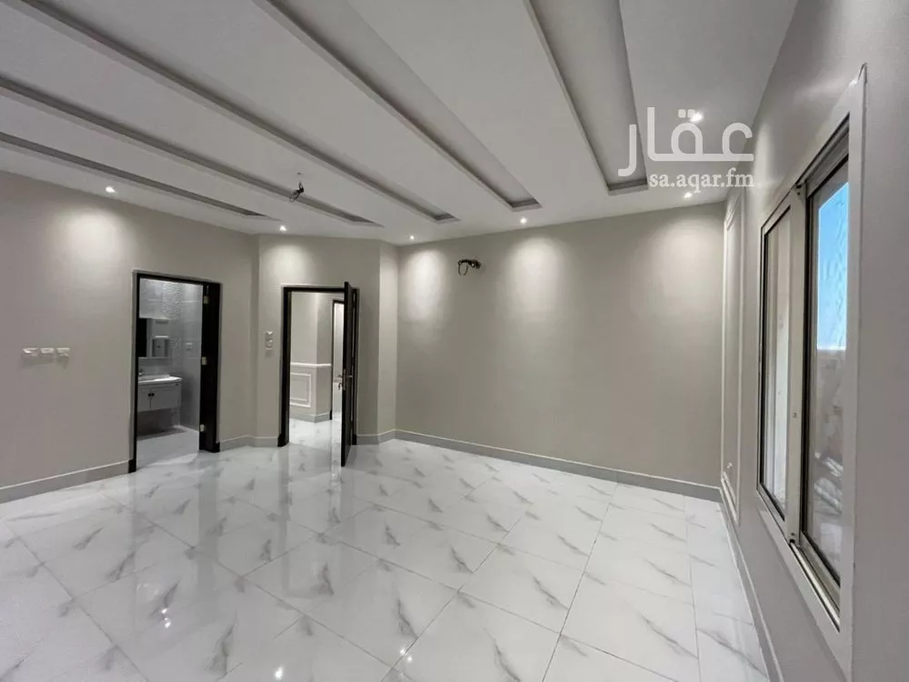5 bedroom apartment in Al Sawari 8
