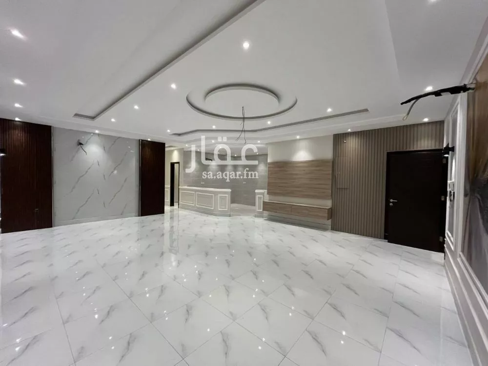 5 bedroom apartment in Al Sawari 9