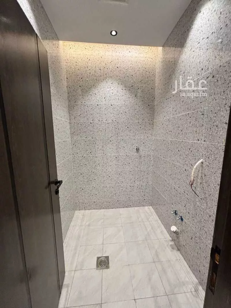 شقة 4 غرف في الريان 9