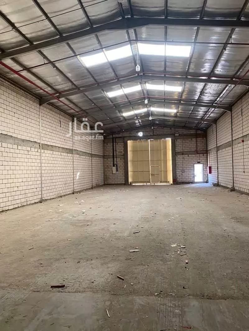 warehouse in Al Farouq, Riyadh 4