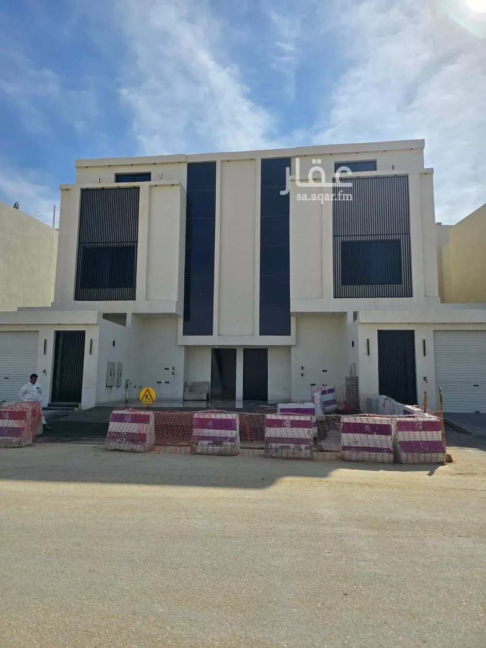 3 bedroom apartment in Al Janadriyah 7