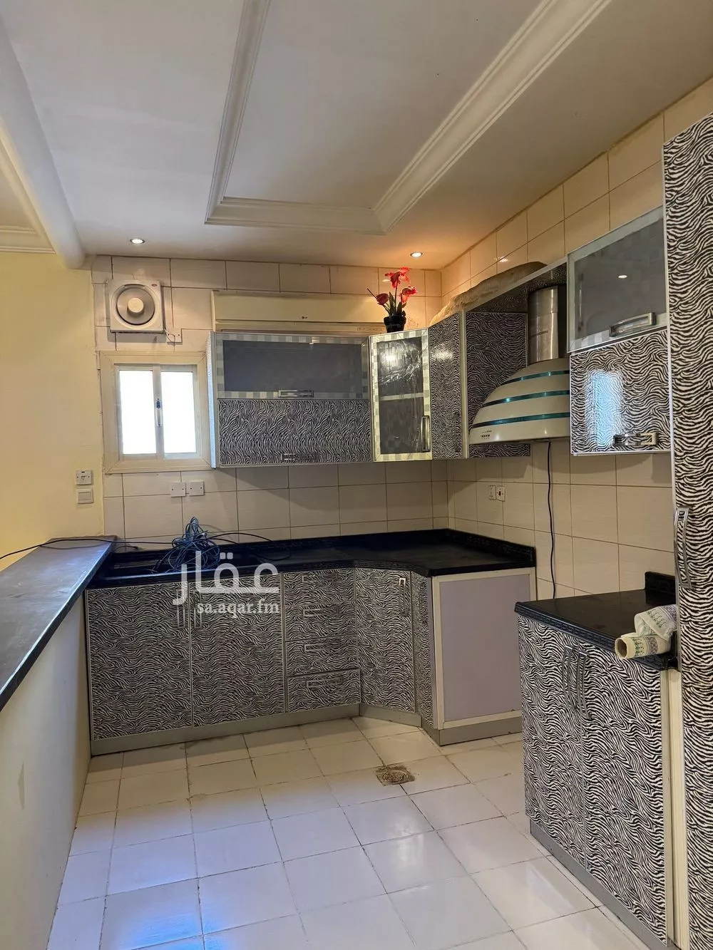 4 bedroom apartment in Al Zahra, Jeddah 12