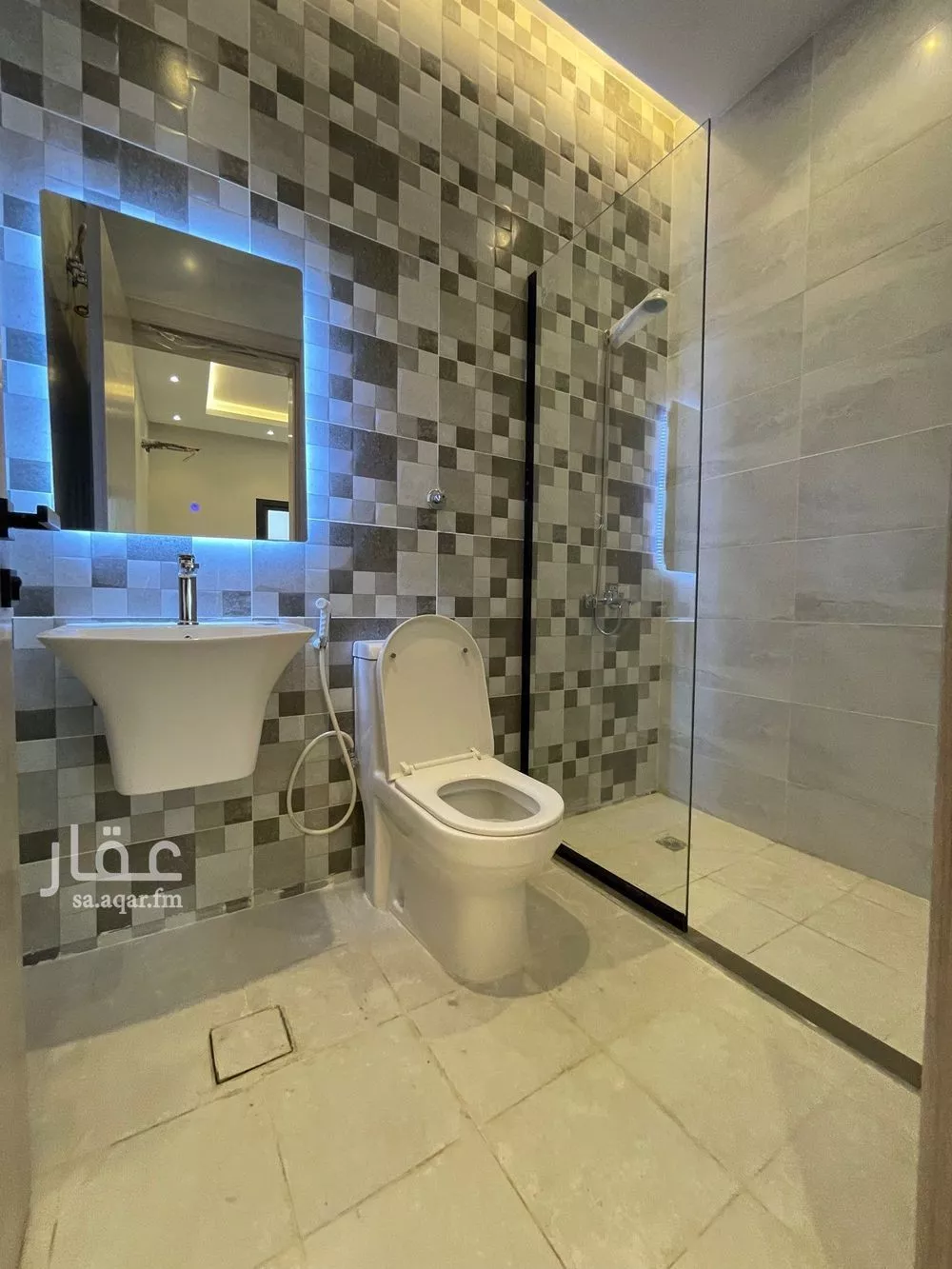 5 bedroom apartment in Al Wurud 12