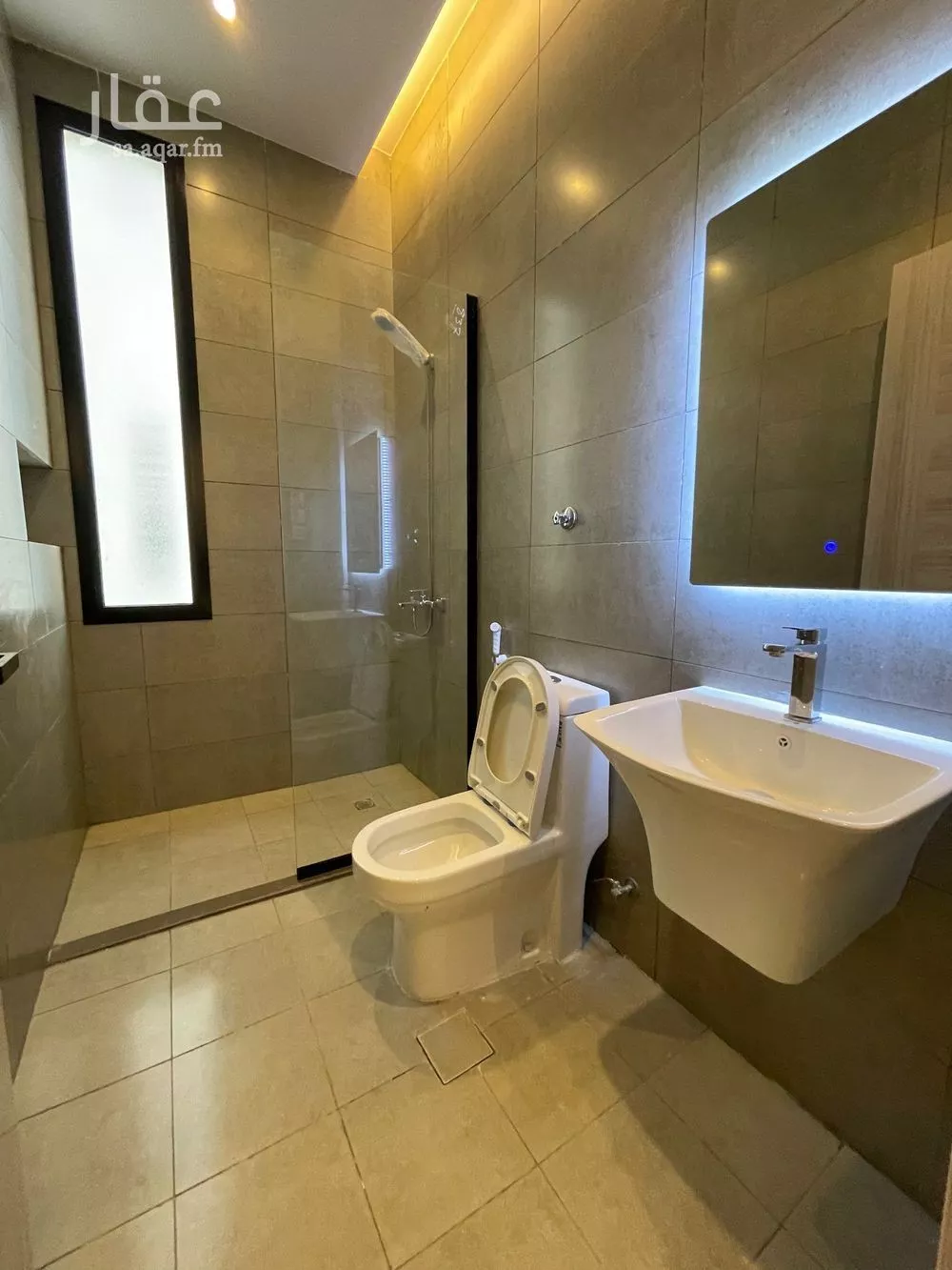 5 bedroom apartment in Al Wurud 9