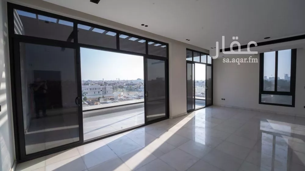 5 bedroom floor in Al Zahra 7