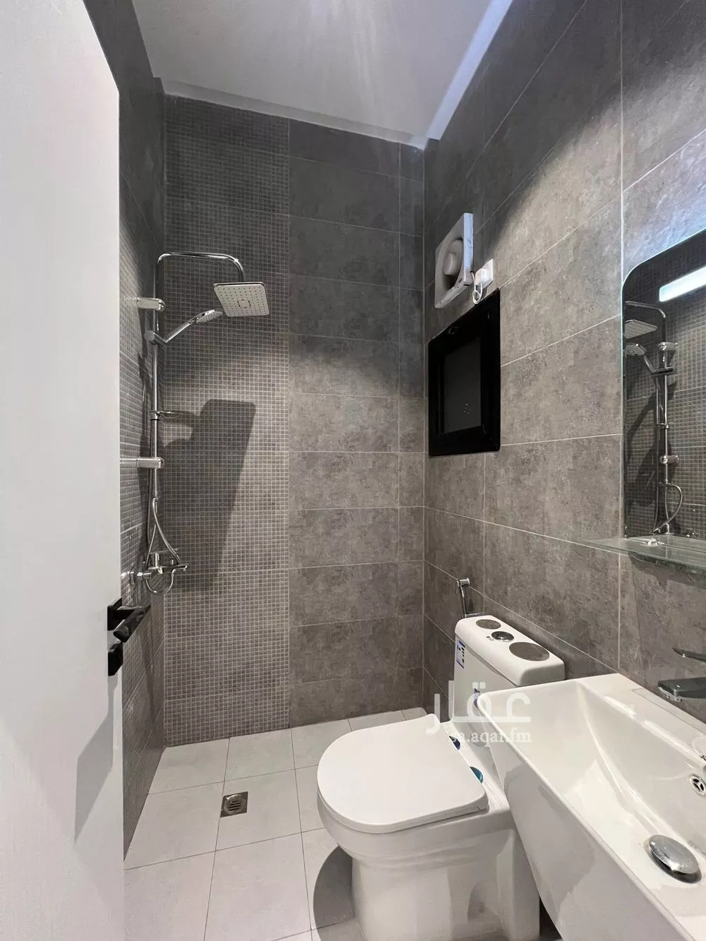 4 bedroom apartment in Ar Rayan 15