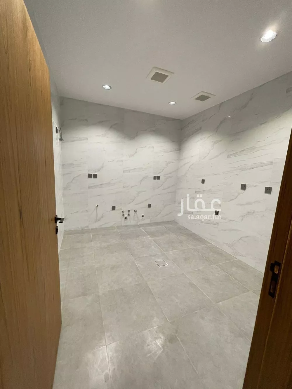 4 bedroom apartment in Al Fayha 10