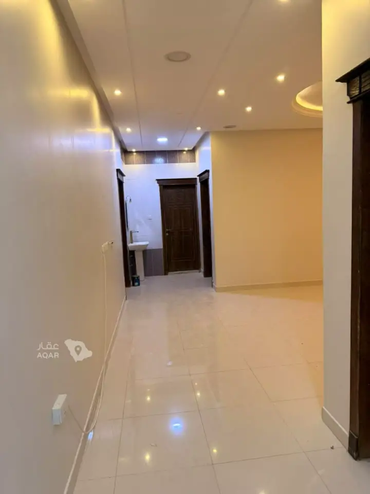 3 bedroom apartment in Dhahrat Laban, Riyadh 8