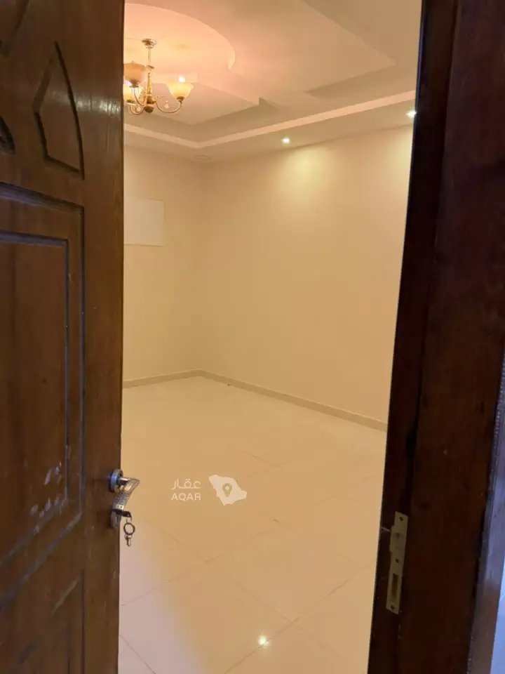 3 bedroom apartment in Dhahrat Laban, Riyadh 7