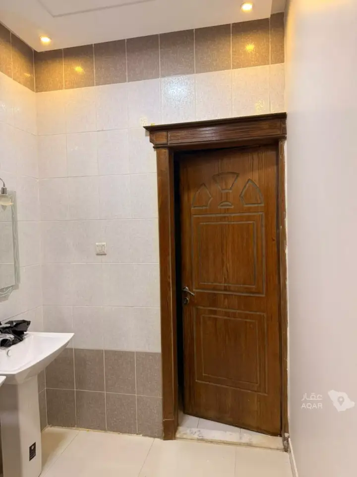 3 bedroom apartment in Dhahrat Laban, Riyadh 4