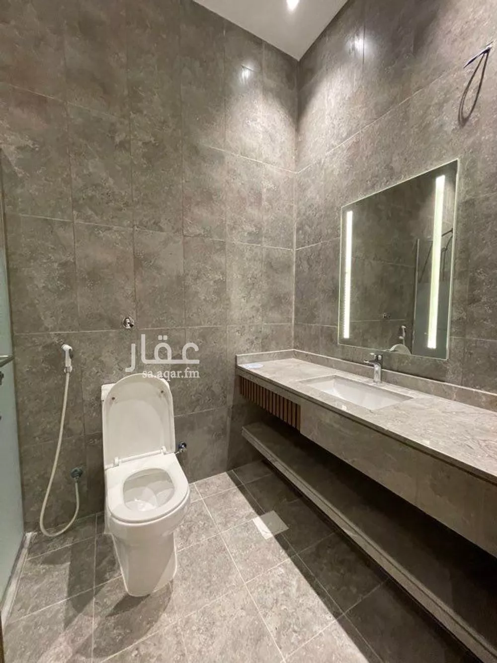 5 bedroom apartment in Al Wurud 11