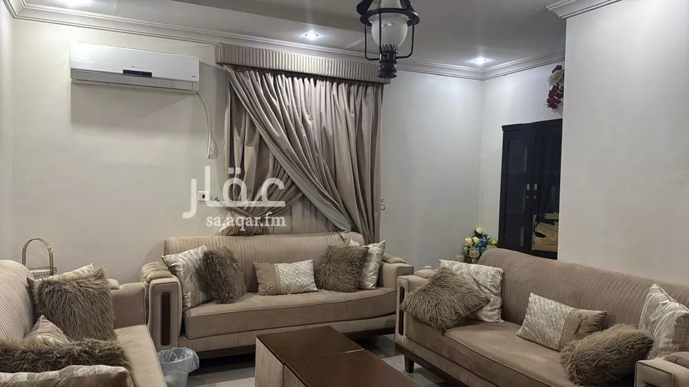 7 bedroom apartment in Al Marwa 5