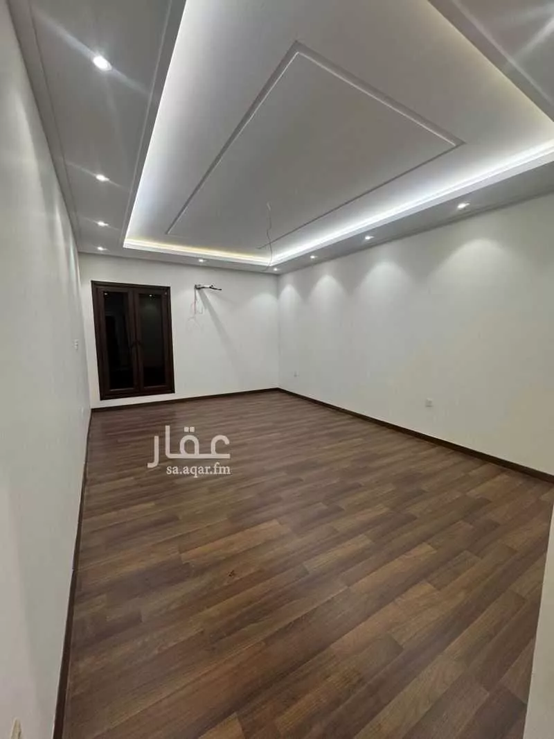 شقة 5 غرف في الريان 7